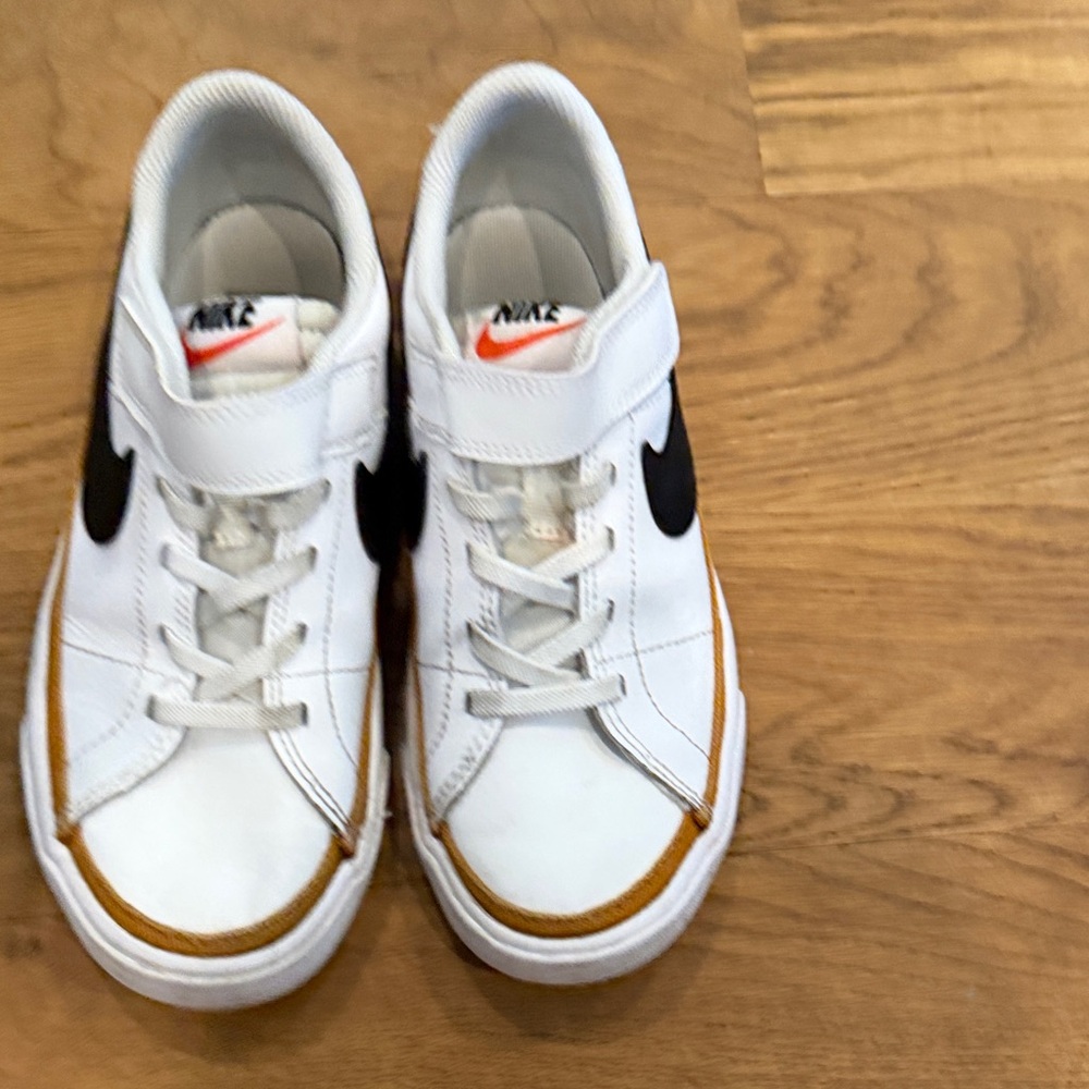 Nike Kids White and Black Sneakers
